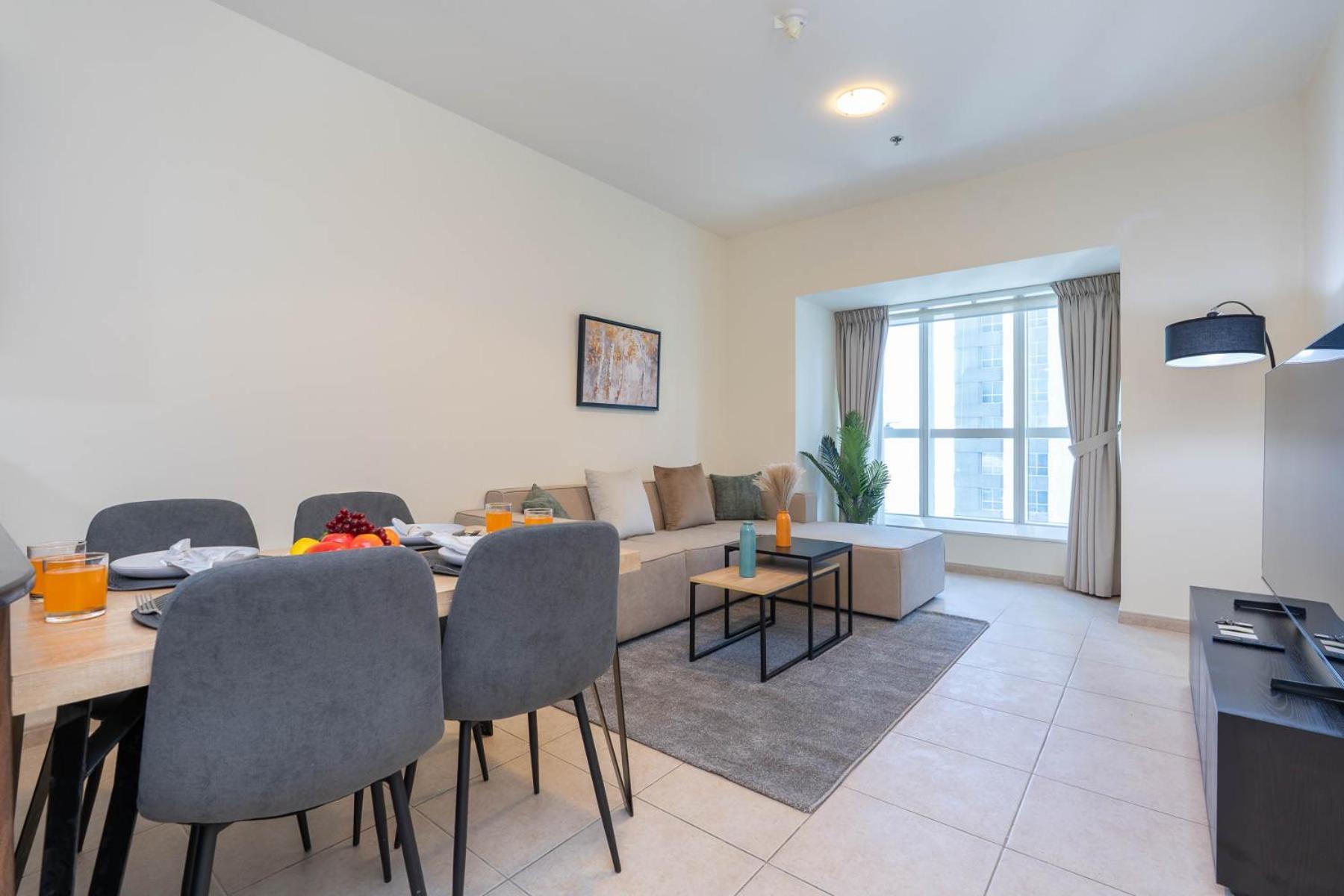 Appartement Access To Tram-high Floor-spacious Dubaï