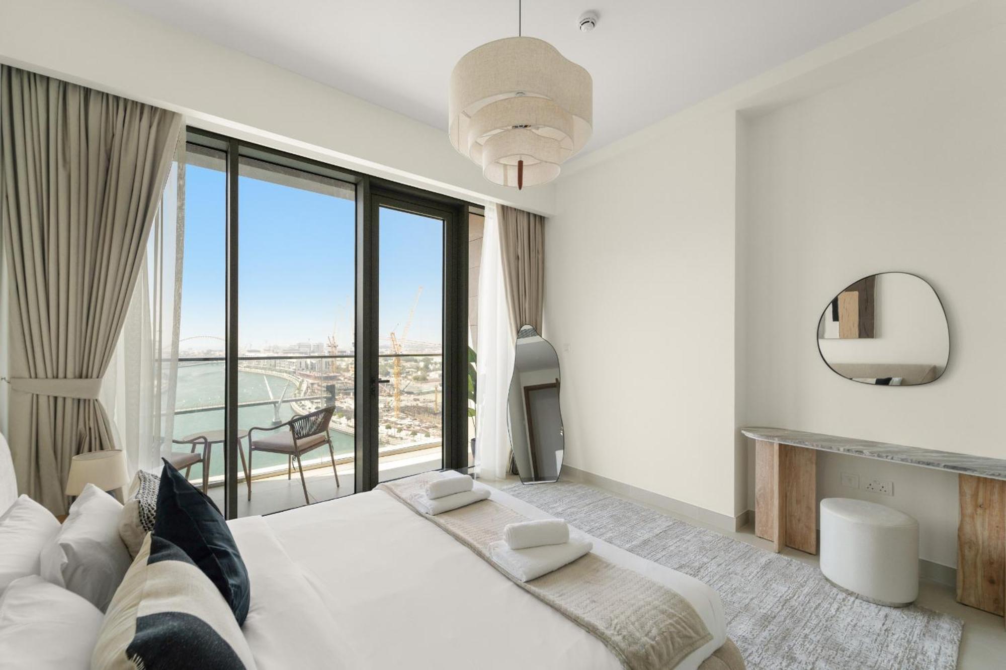 Vayk - Stylish Canal-front 2 Bd Maid In Al Wasl Appartement Dubaï