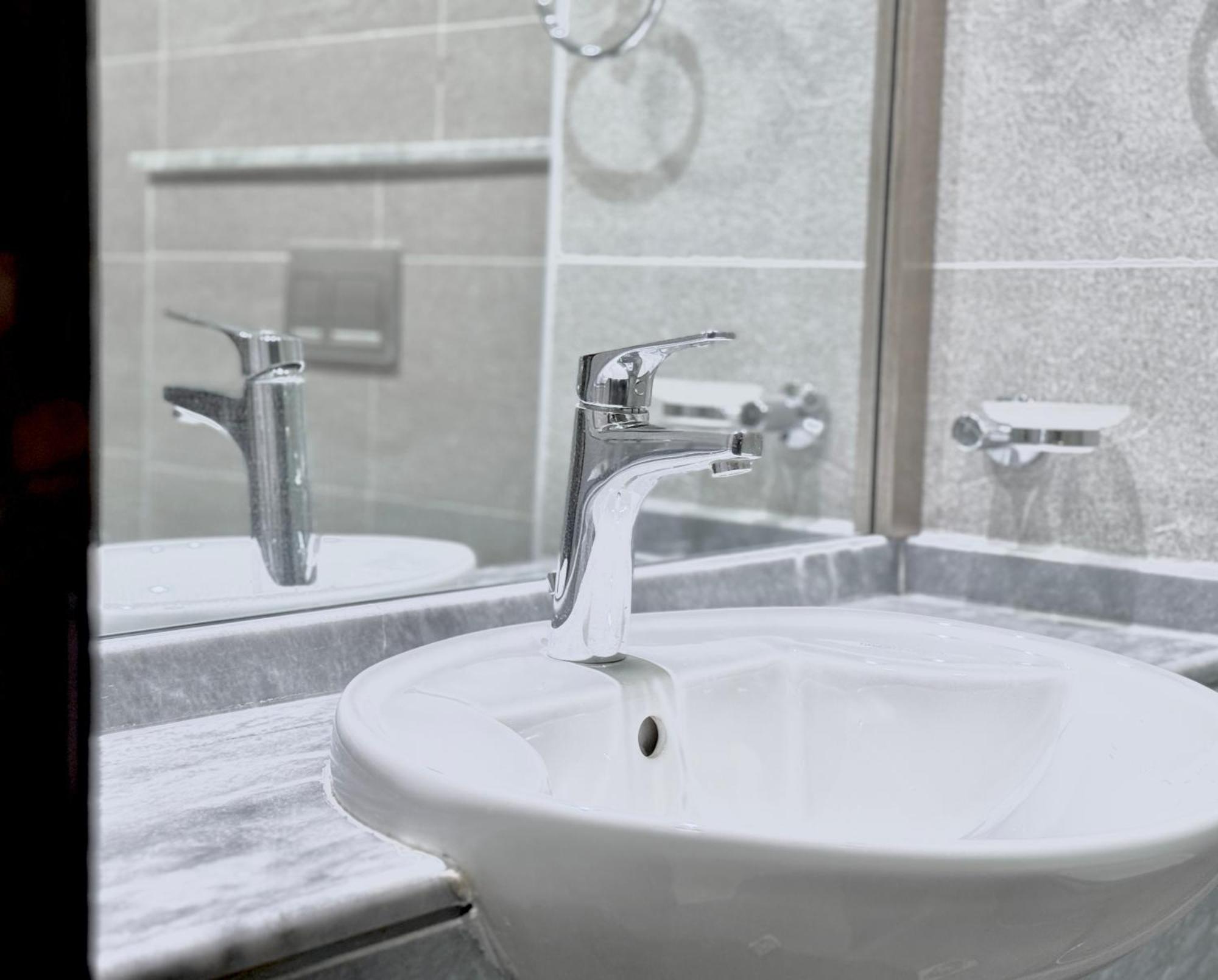 Al Manara Premium Cozy Apartemen Dubai