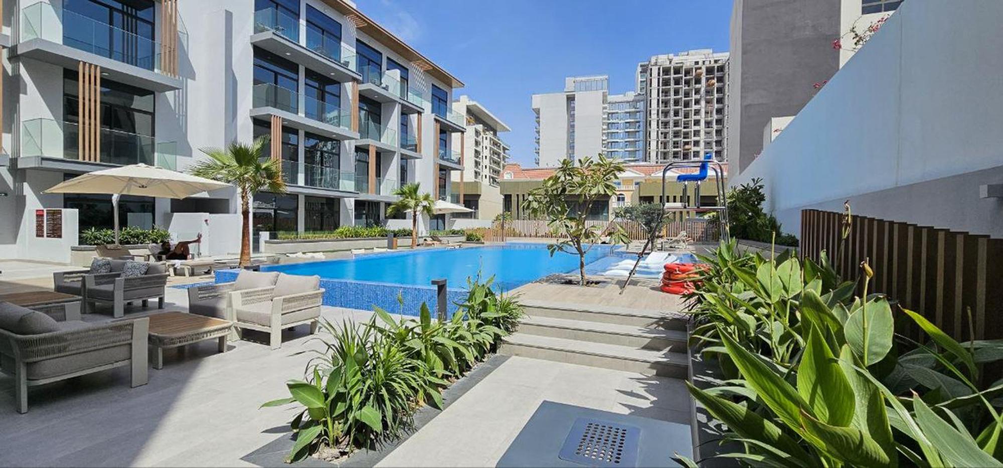 Appartement Luxury Jvc Modern 1bhk Pool & Gym Access *