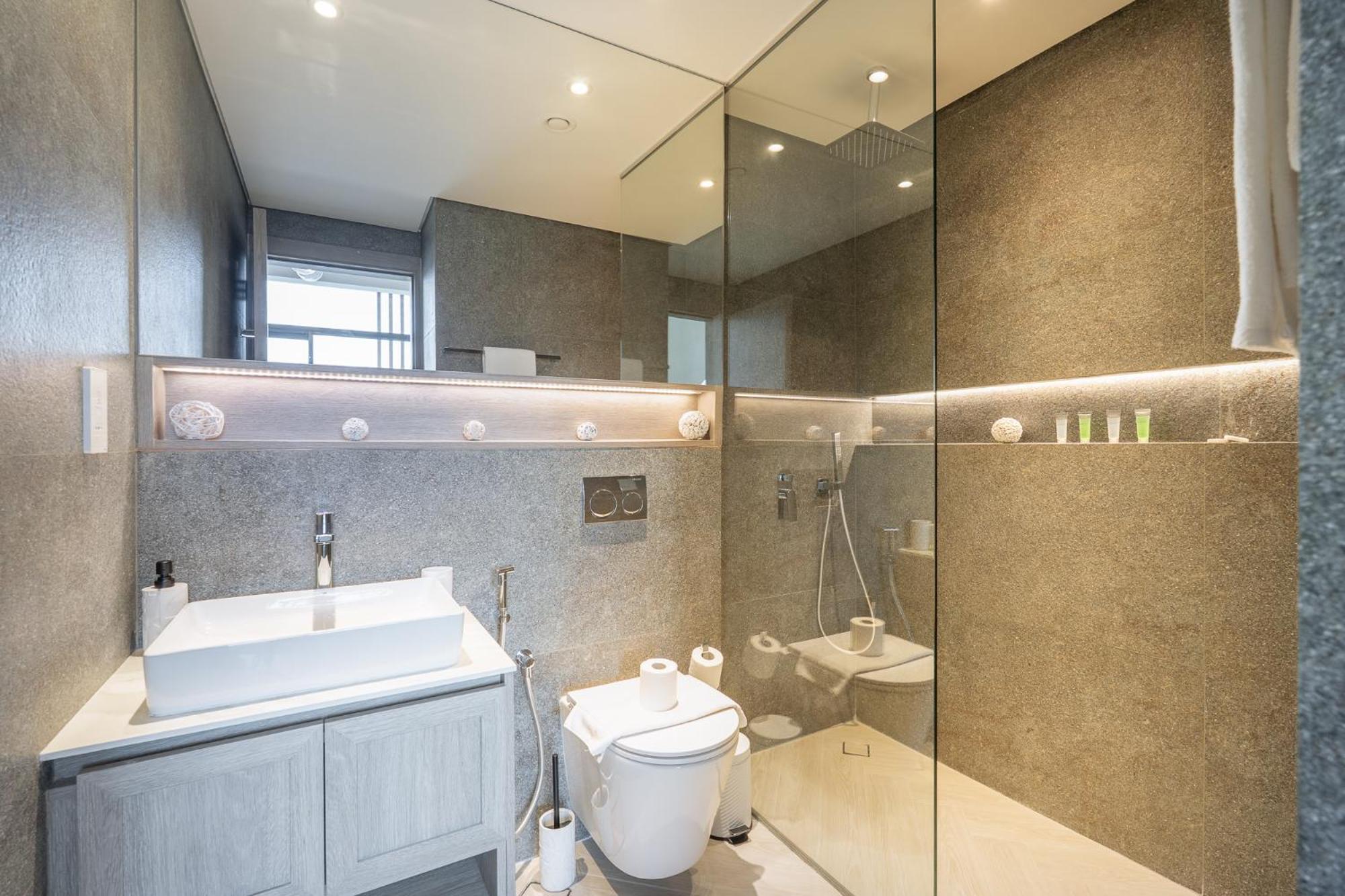 Appartement Luxury Jvc Modern 1bhk Pool & Gym Access *