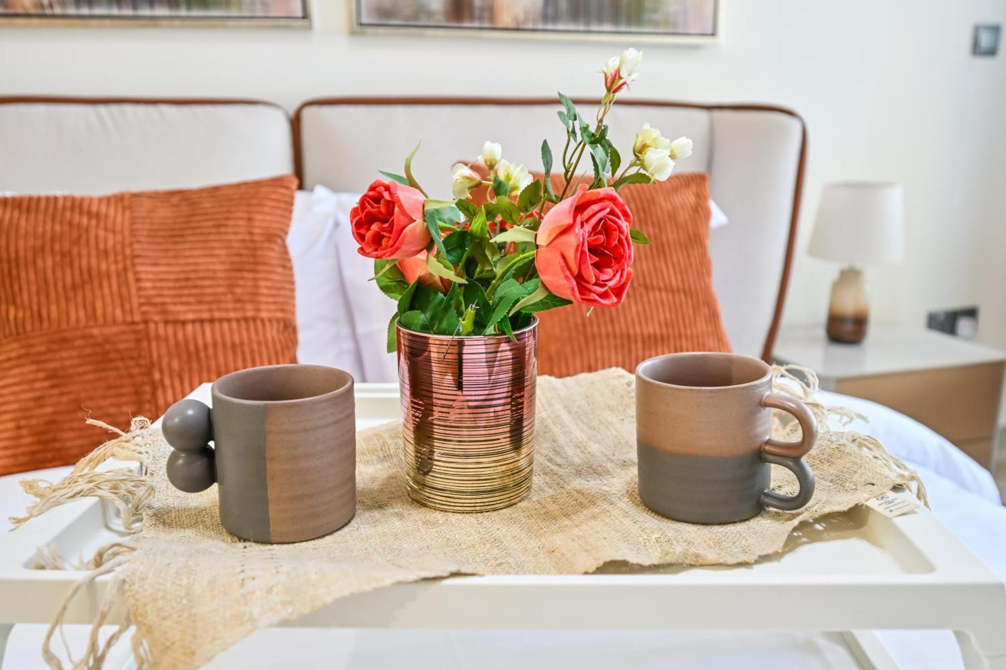 Discover A Cozy Luxury With A Refreshing Pool, Just A 10-minute Journey From The City's Heart Appartement *