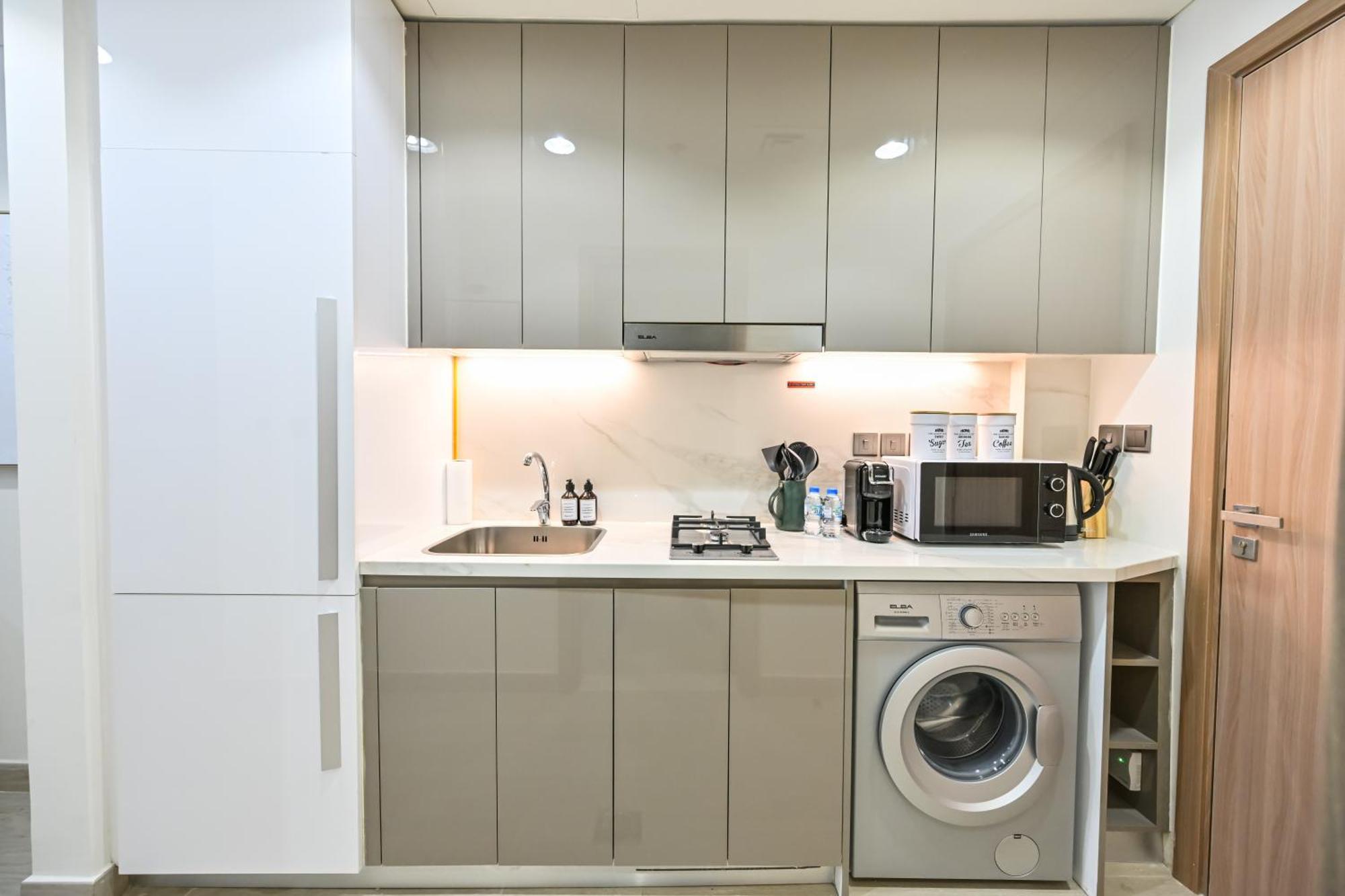 Appartement Discover A Cozy Luxury With A Refreshing Pool, Just A 10-minute Journey From The City's Heart *