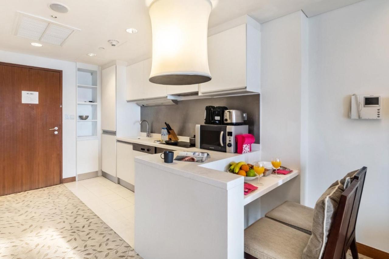 Luxury In Emaar Fashion Avenue Apartemen Dubai