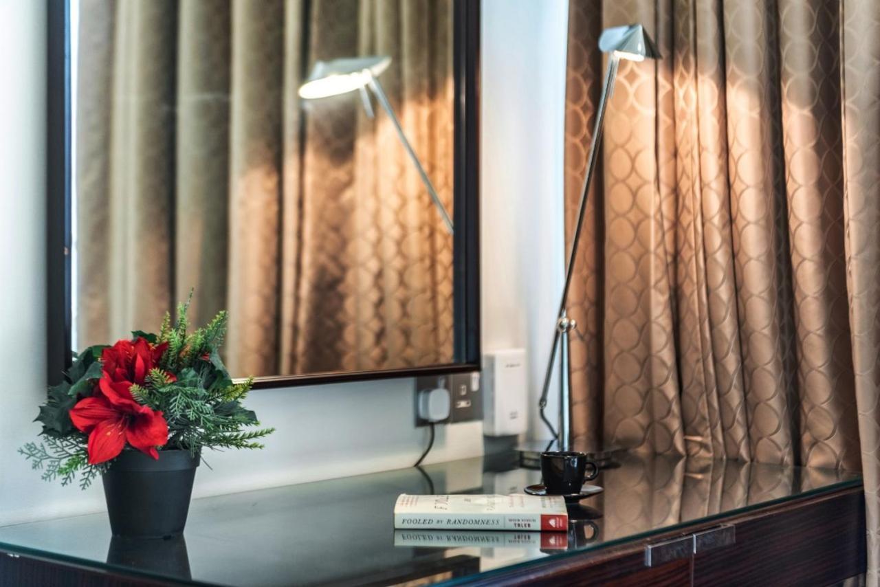 Apartemen Luxury In Emaar Fashion Avenue *