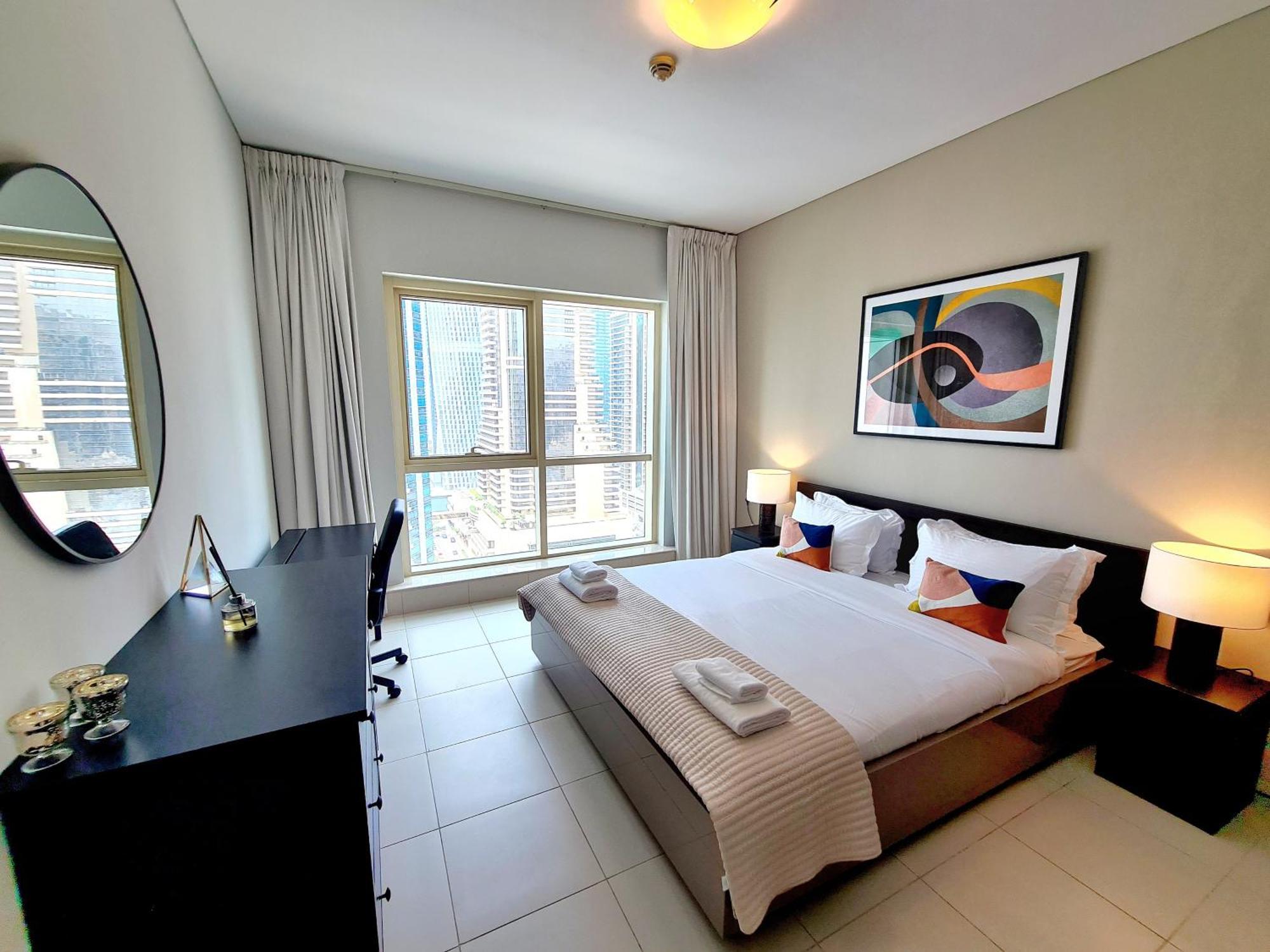 Sunrise Homes - 2 Bedroom With Panoramic Views Next To Jbr * Dubaï