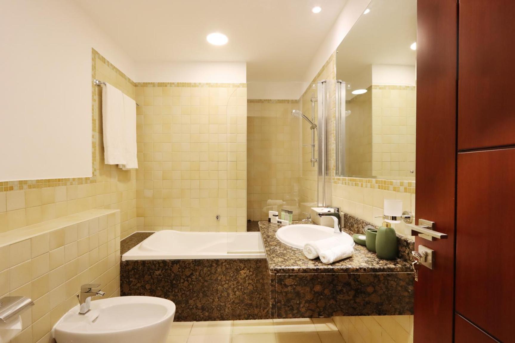 Livbnb - Stunning 1-br W/ Palm & Sea Views In Jbr * Dubaï
