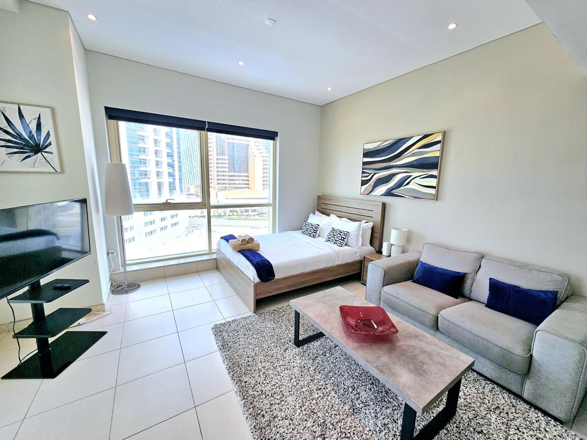 Sunrise Homes - Near Jbr With Huge Balcony - Harbour Views Appartement Dubaï