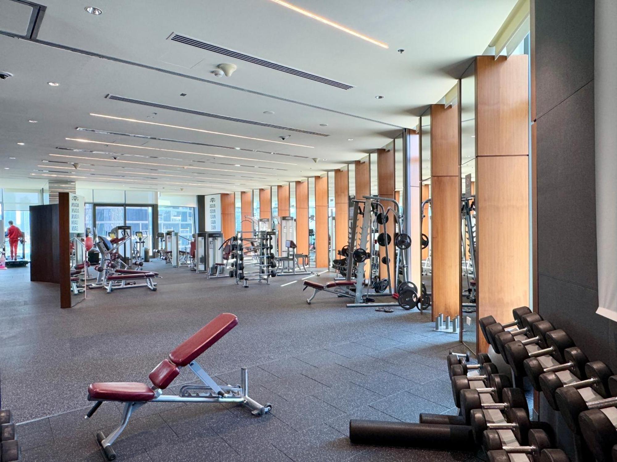 Burj Vista Luxury 2br ,full Burj Khalifa View ,direct Mall & Metro Access Dubaï