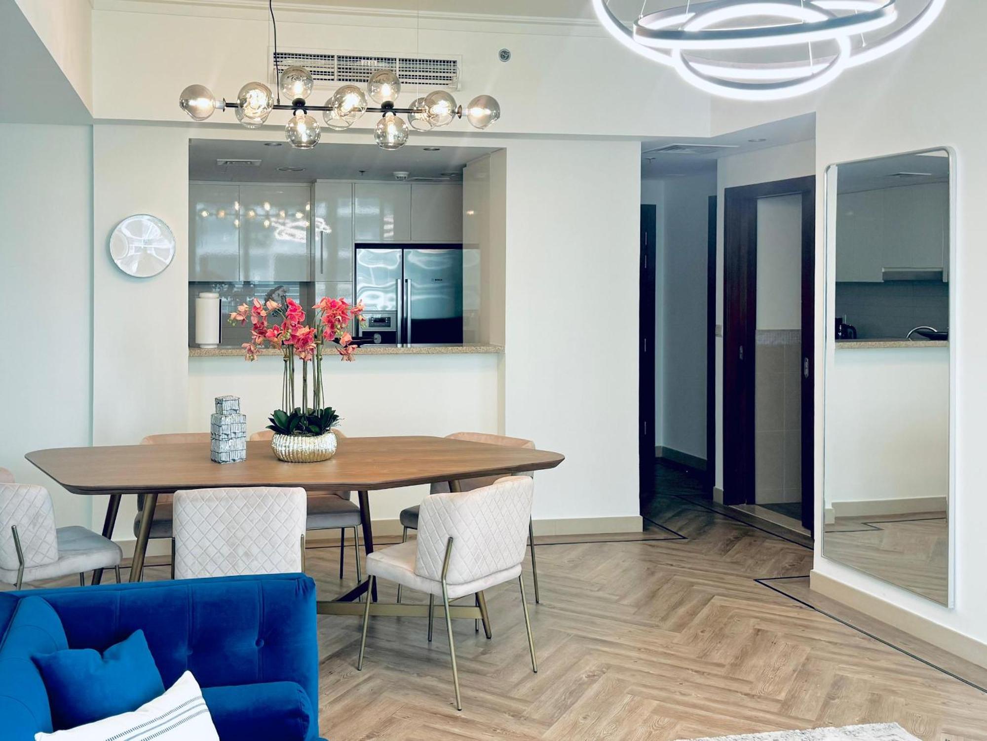 Appartement Burj Vista Luxury 2br ,full Burj Khalifa View ,direct Mall & Metro Access Dubaï