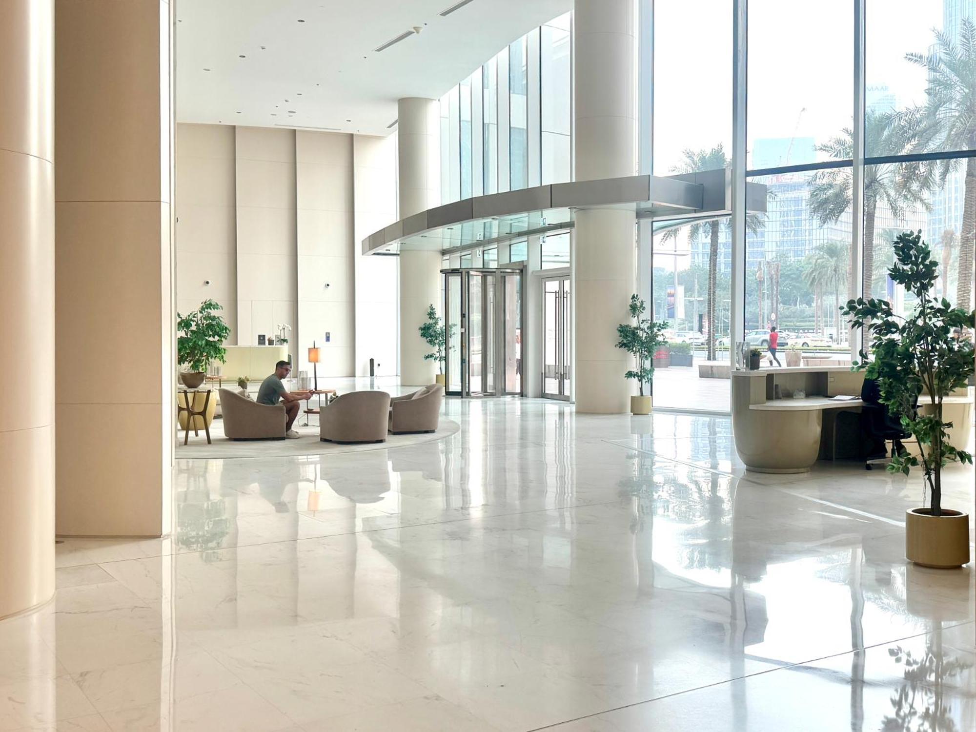 Burj Vista Luxury 2br ,full Burj Khalifa View ,direct Mall & Metro Access Appartement *