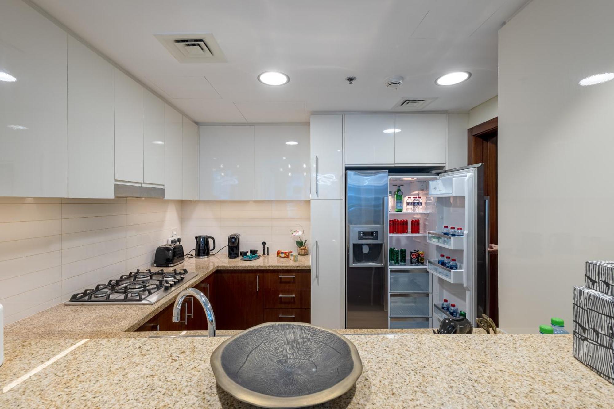 Burj Vista Luxury 2br ,full Burj Khalifa View ,direct Mall & Metro Access Appartement Dubaï