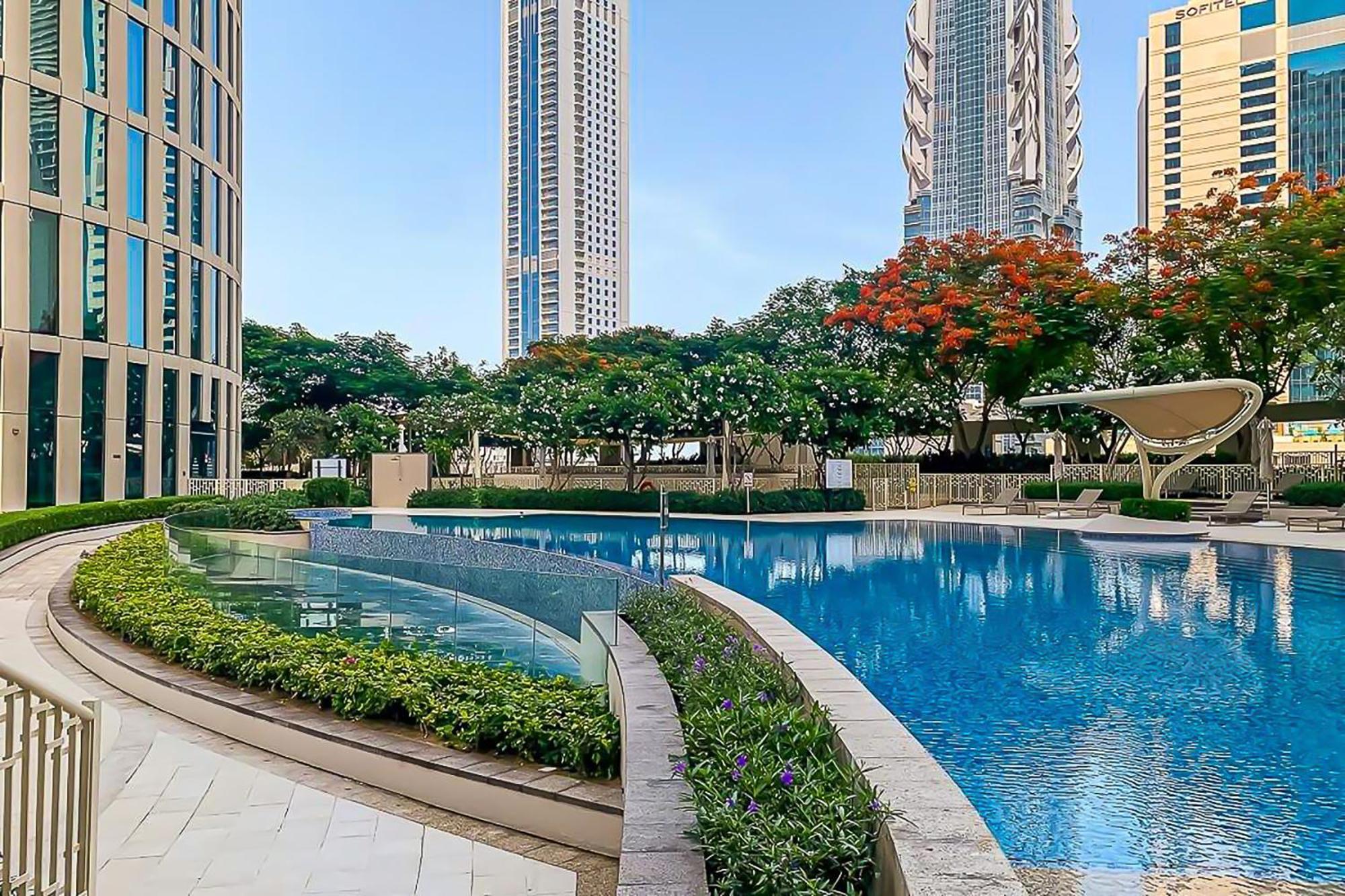 Burj Vista Luxury 2br ,full Burj Khalifa View ,direct Mall & Metro Access Appartement Dubaï