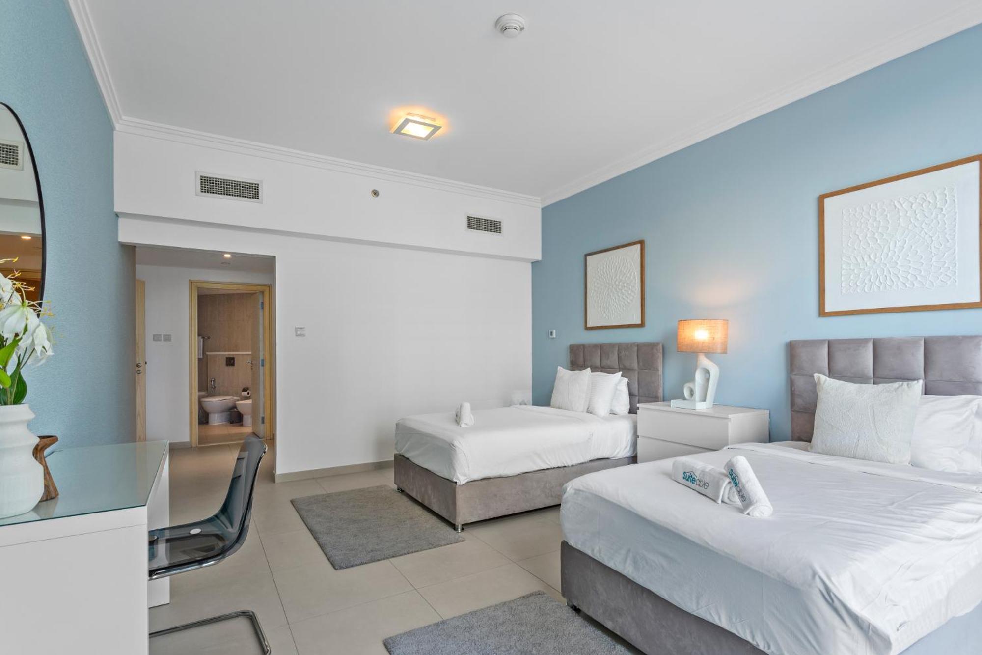 Appartement Serene 2-bedroom Escape With Sea Steps Away In Jbr *