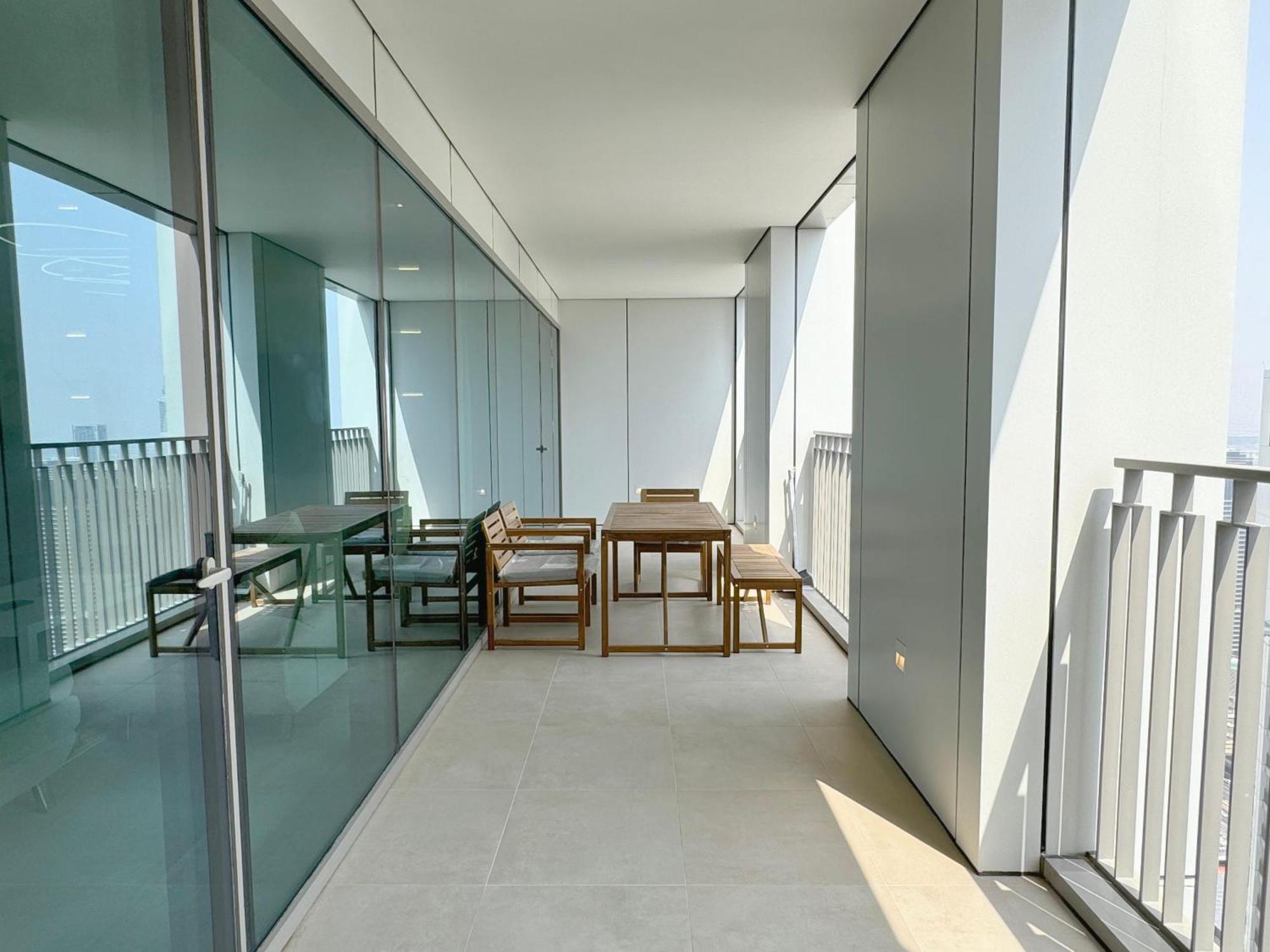 Dvr 4 Bedroom Available In Downtown View 2 Apartment Dubai