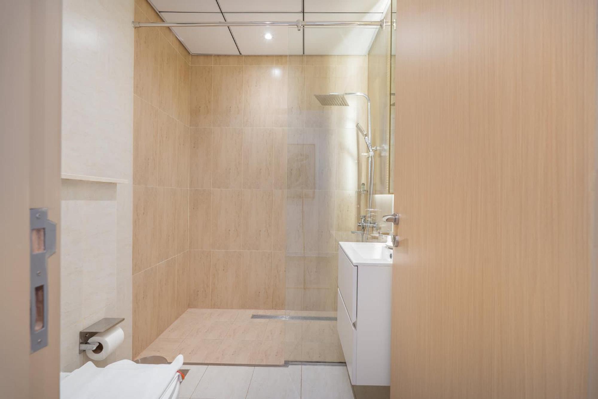 Appartement Stunning In Regina Tower With Five View Dubaï