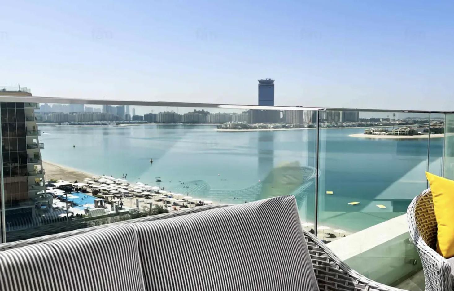 Appartement Azizi Mina, Beachfront 1 Bedroom, Sea View, Private Balcony Dubaï