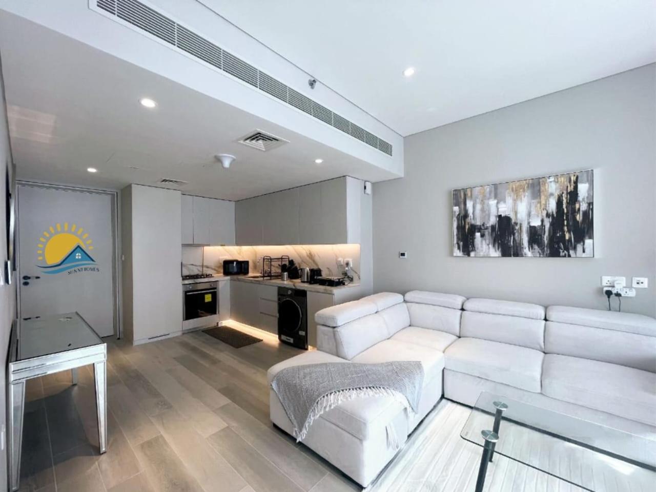Appartement Marina Walk Gem Modern With Pool & Gym Access, Steps To & Metro Dubai