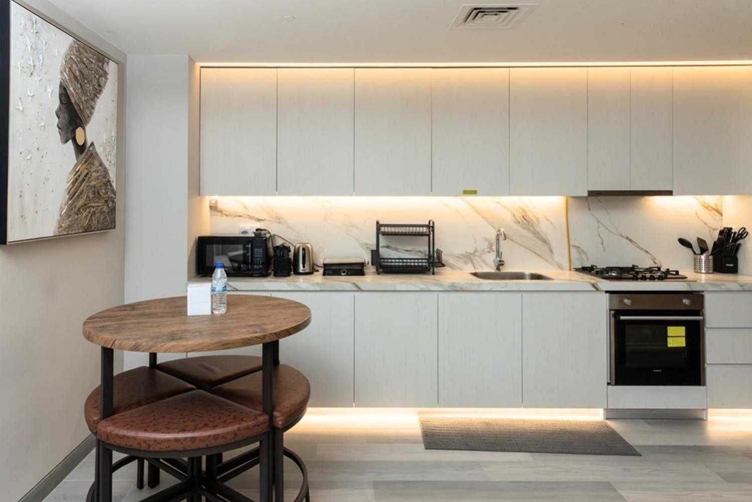 Appartement Marina Walk Gem Modern With Pool & Gym Access, Steps To & Metro *