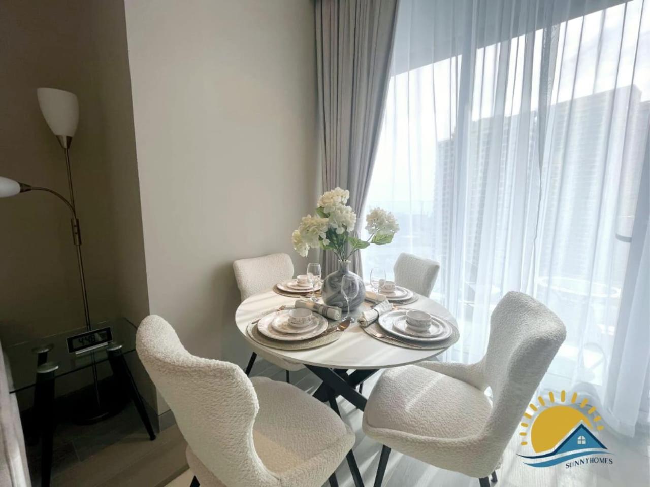 Marina Walk Gem Modern With Pool & Gym Access, Steps To & Metro Appartement Dubai