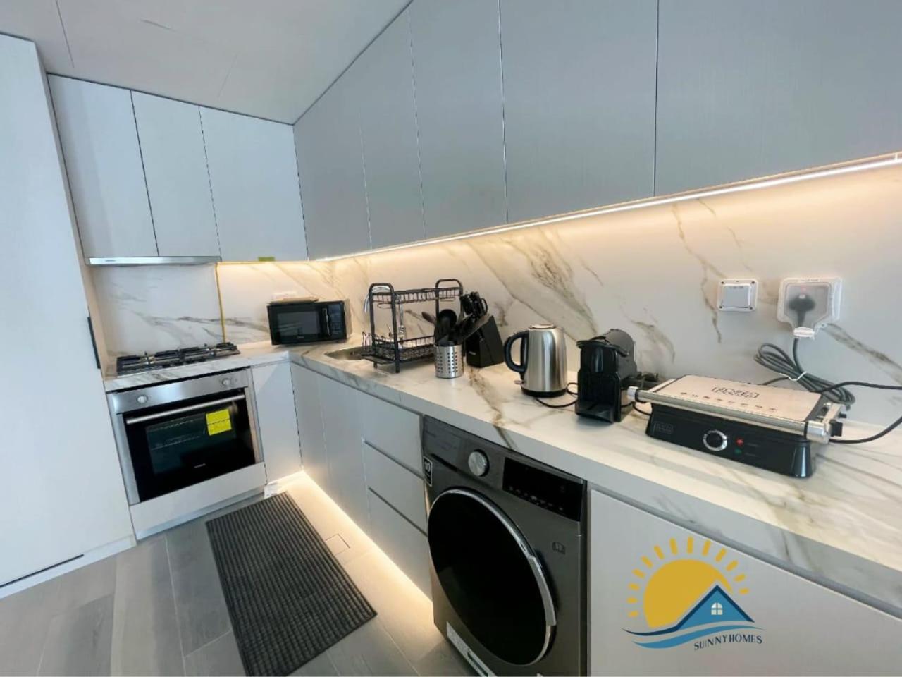 Appartement Marina Walk Gem Modern With Pool & Gym Access, Steps To & Metro *