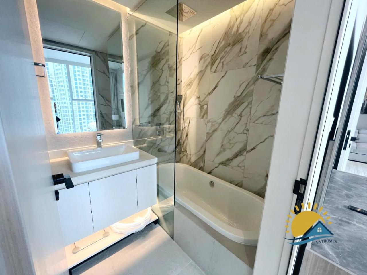 Appartement Marina Walk Gem Modern With Pool & Gym Access, Steps To & Metro Dubai