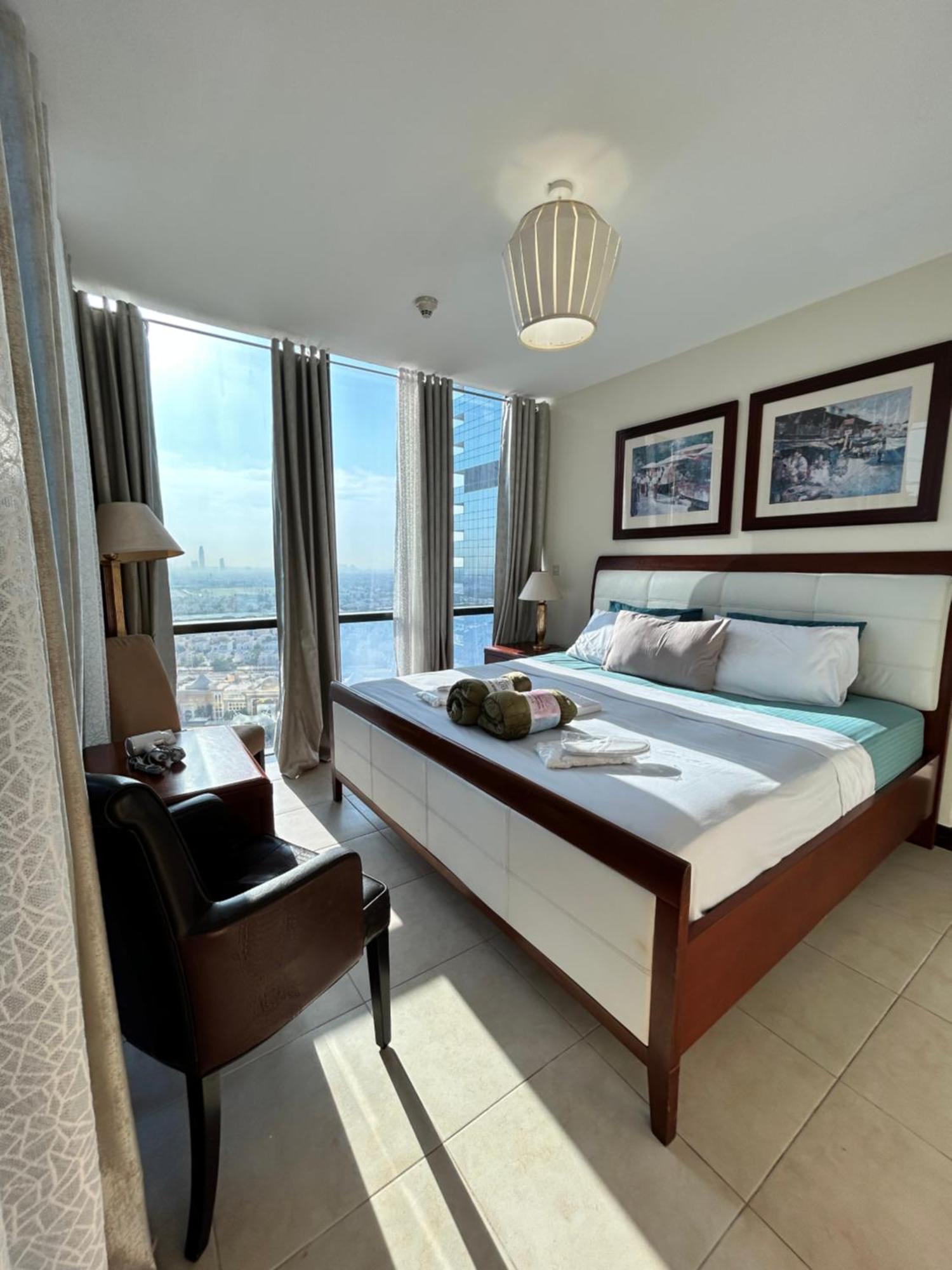 Click - Jlt - 2 Bedroom & Balcony Lakes View Entire -az Apartamento