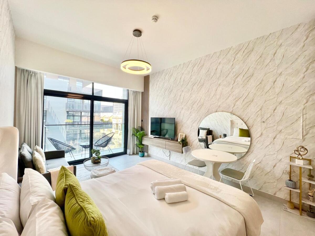 Stylish In The Heart Of Jvc Appartement