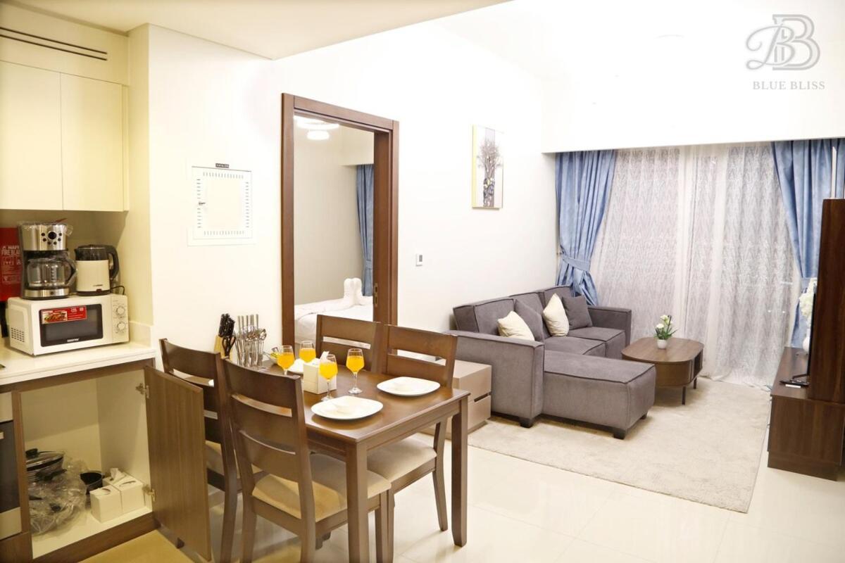 Stylish 2br In Business Bay Burj & Creek Views *