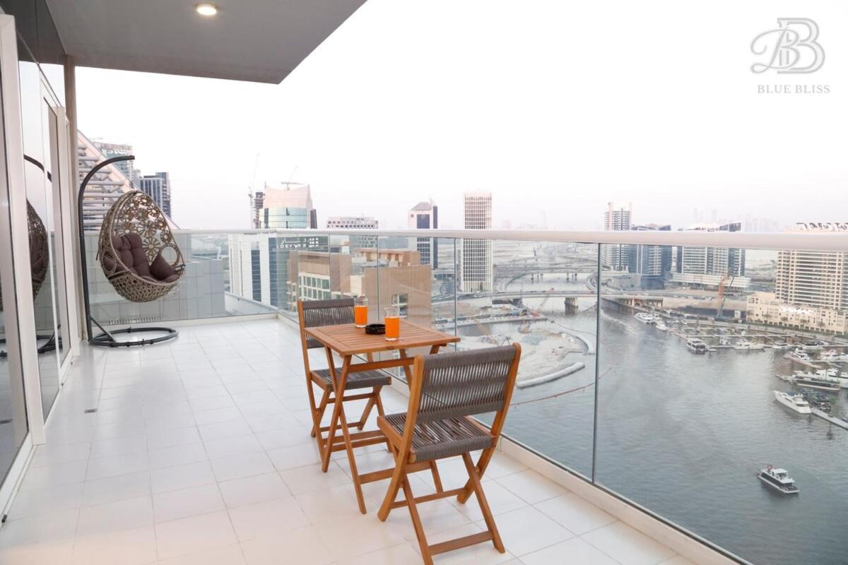 Stylish 2br In Business Bay Burj & Creek Views