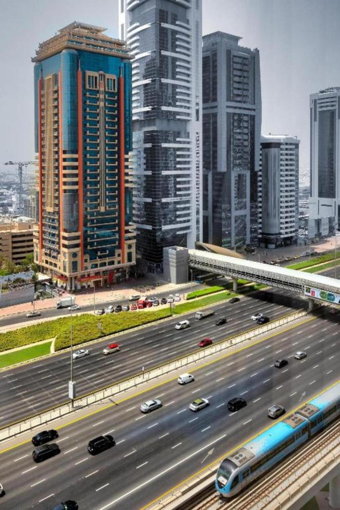 Emirates Grand Aparthotel * Dubai