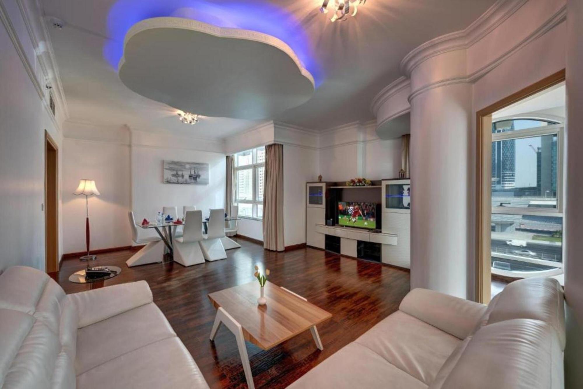Emirates Grand Aparthotel