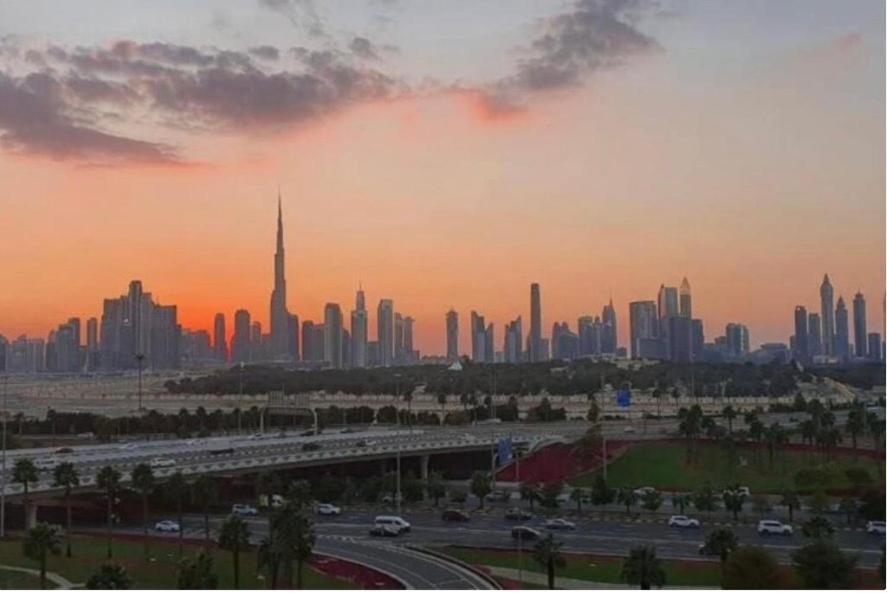 Venduras - Skyline View Farhad Azizi Al Jaddaf Appartement