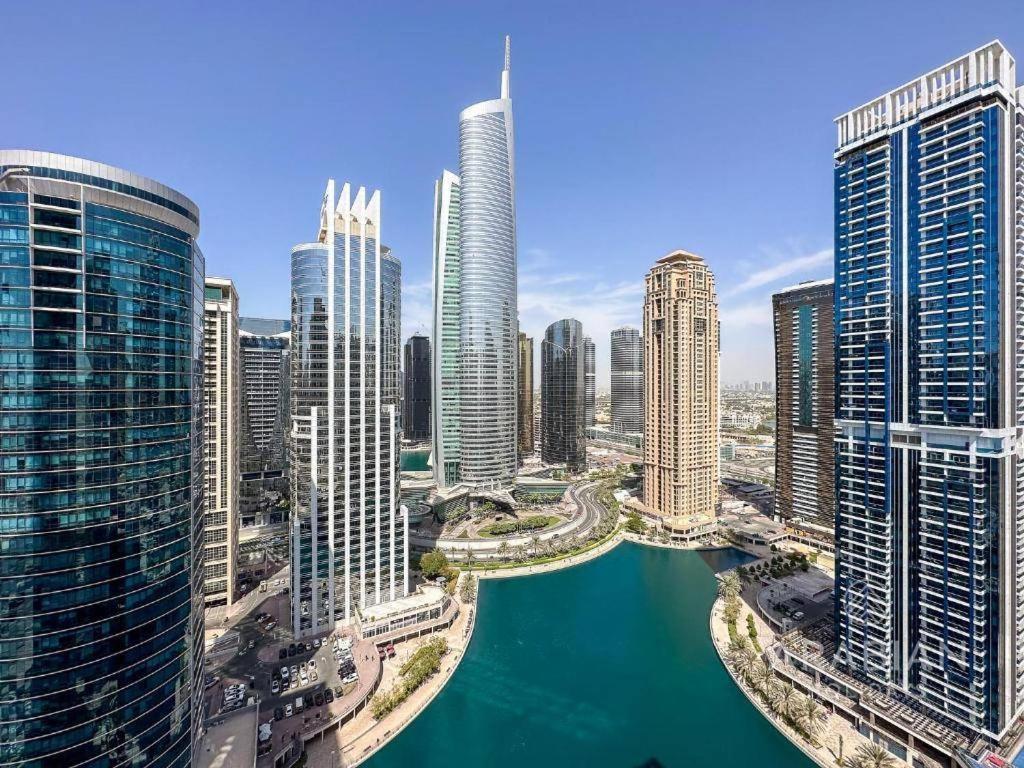 Apartment Silkhaus Modern Near Almas In West Dubai