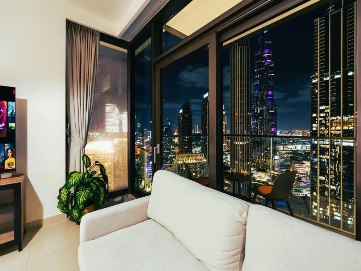 Appartement Modern High Rise 2br With Burj Khalifa Views, Steps From Opera And Near Mall
