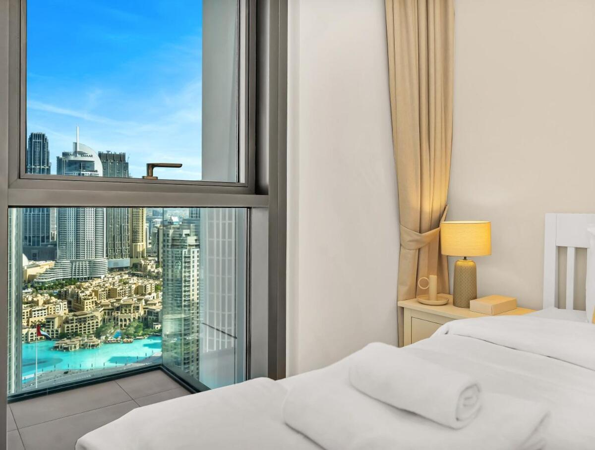 Appartement Modern High Rise 2br With Burj Khalifa Views, Steps From Opera And Near Mall Dubaï