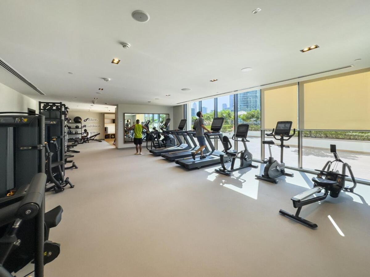 Modern High Rise 2br With Burj Khalifa Views, Steps From Opera And Near Mall * Dubaï