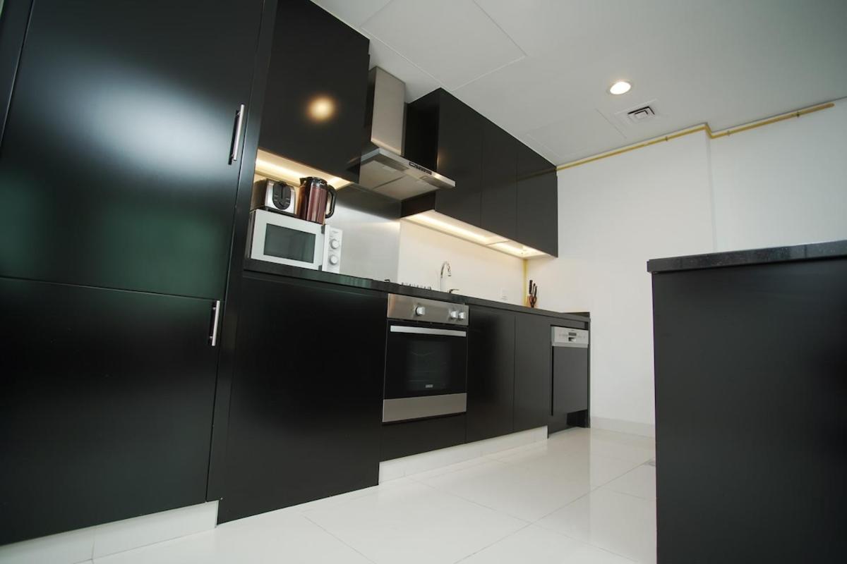 Amazing Three Bedroom Burj Khalifa View- Downtown Appartement *