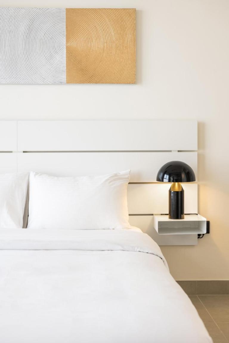 Fresh & Stylish 2br Living At Collective Tower 1 Dubái