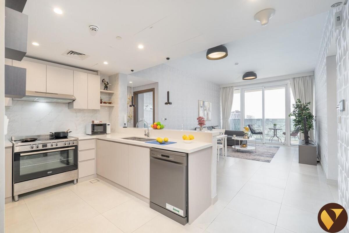 Vogue Stunning Frame And Park Views, 30th Floor With Balcony, Walkable To Metro Apartment *