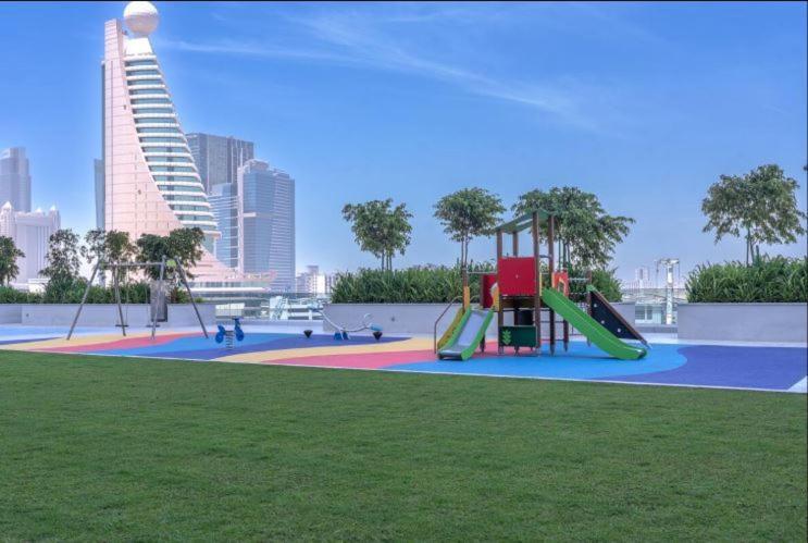 Vogue Stunning Frame And Park Views, 30th Floor With Balcony, Walkable To Metro Dubaï