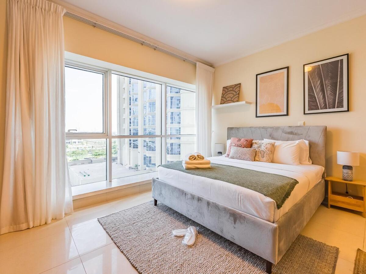 Stylish Escape In The Heart Of Jlt *