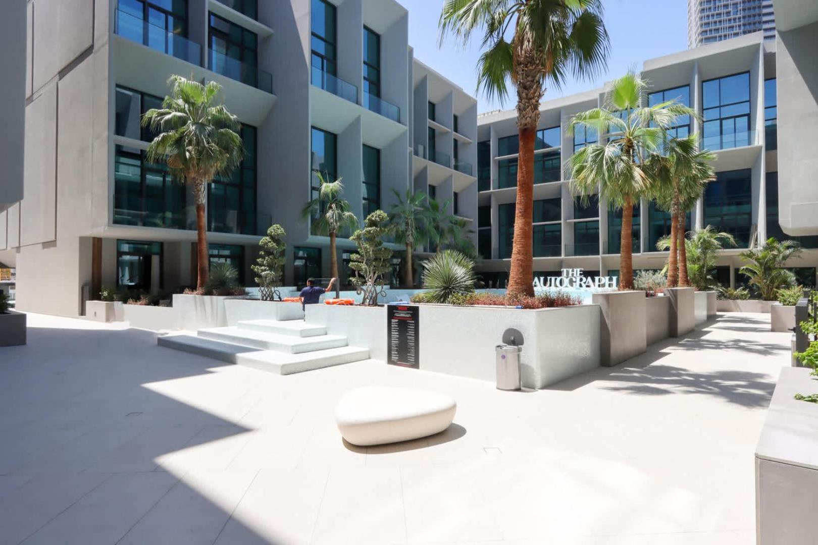 Livbnb - Serene With Private Terrace In Jvc Appartement Dubaï