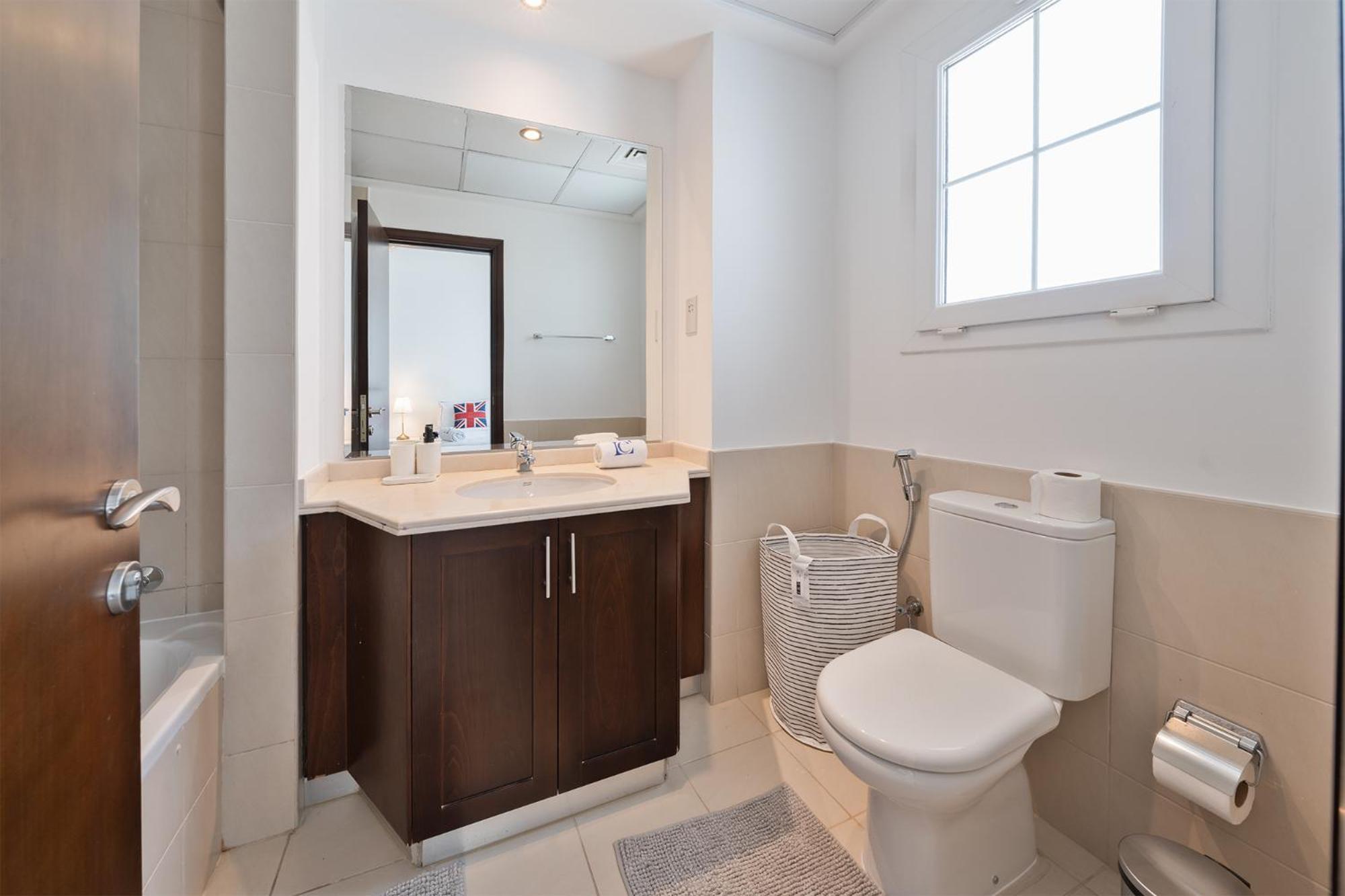 Villa Luxury Escapes - Luxury Short-term 2bhk Maids
