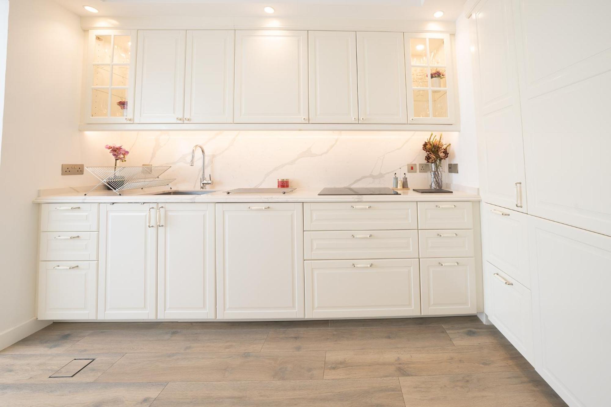 Villa Luxury Escapes - Luxury Short-term 2bhk Maids Dubaï