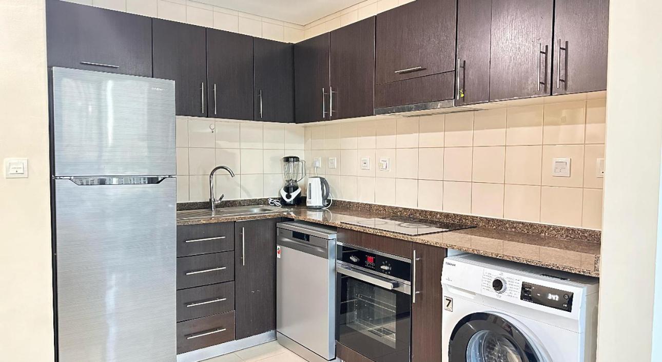 Delux Studio Apartment Dubai Marina The Bay 5 Min Beach Jbr & 3 Min To Tram Station * Dubaï
