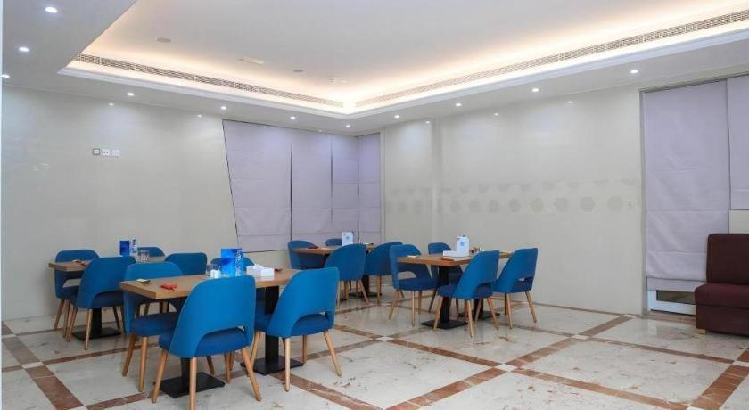 Alazmi Hotel Dubai