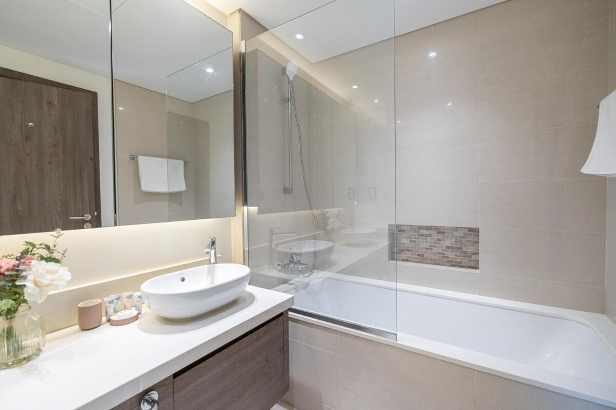 Bright & Elegant 2br In Creek Harbour Appartement