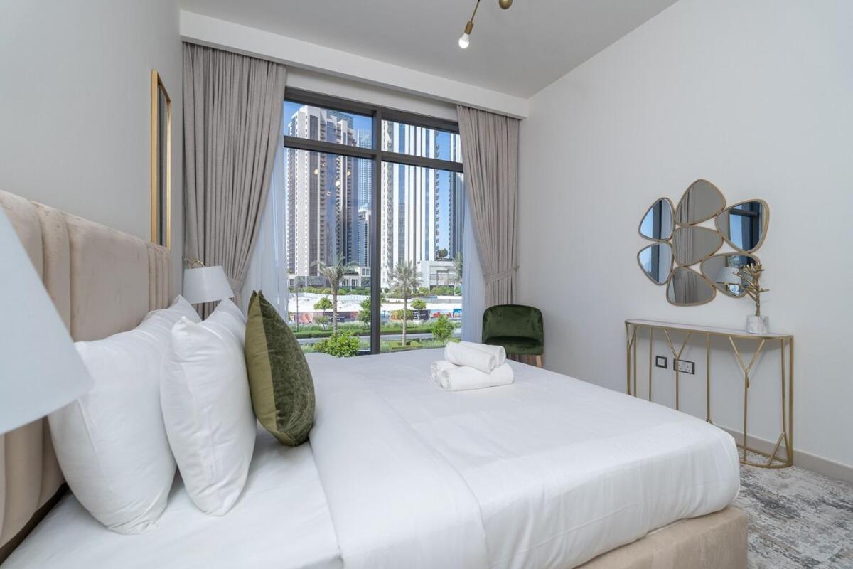 Bright & Elegant 2br In Creek Harbour * Dubaï