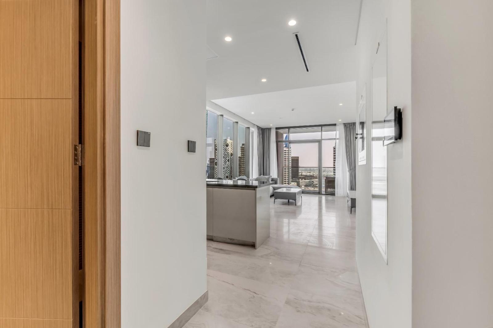 Spectacular Burj Khalifa & Canal View New 2br Appartement
